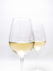 beneficios tomar vino blanco